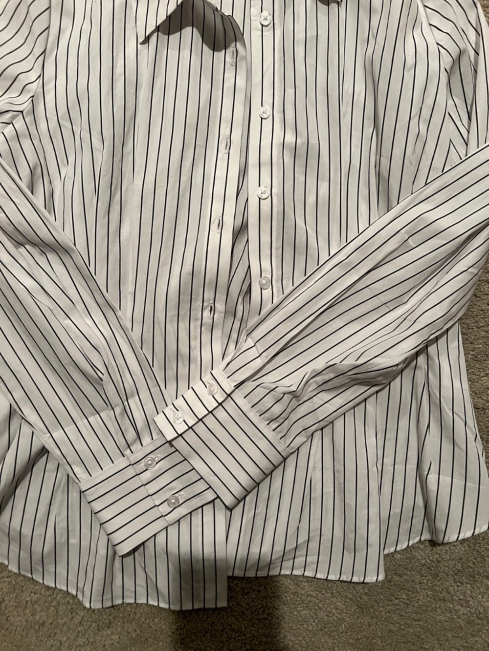 Reitmans White Button-Down Shirt with Black Pinstripes. NWT - Picture 3 of 5